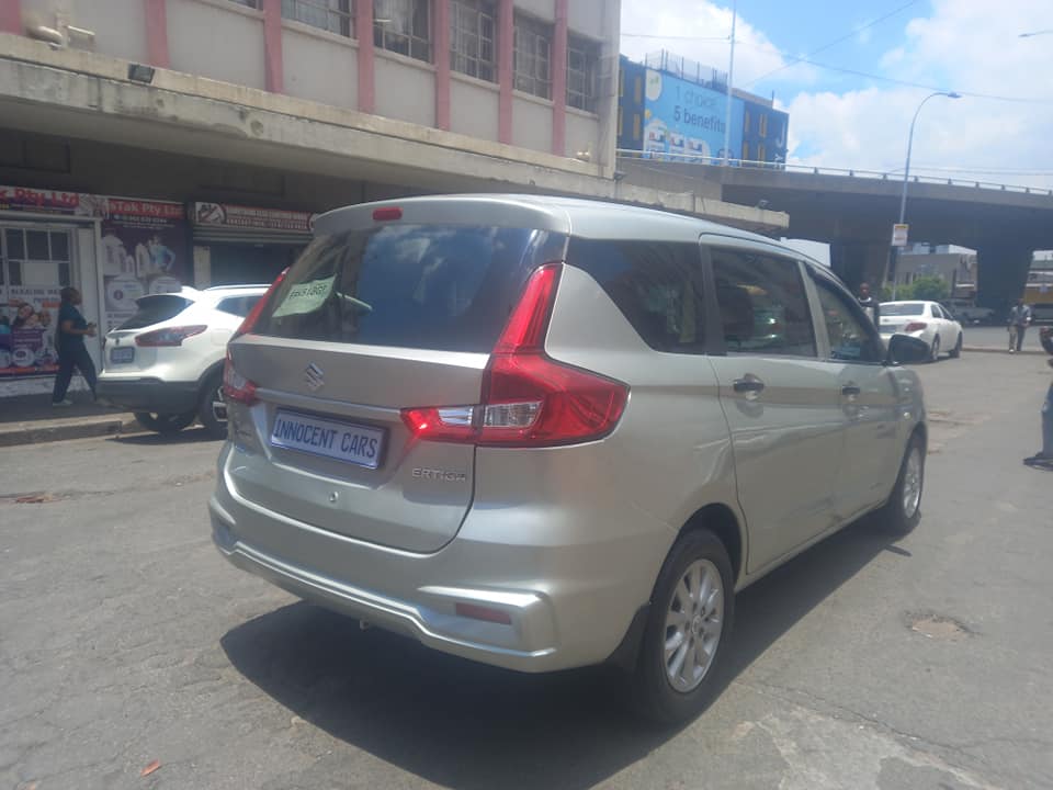 2019 SUZUKI ERTIGA 1.5 PETROL, MANUAL TRANSMISSION, SILVER GOLD COLOR, MILEAGE 85000KM