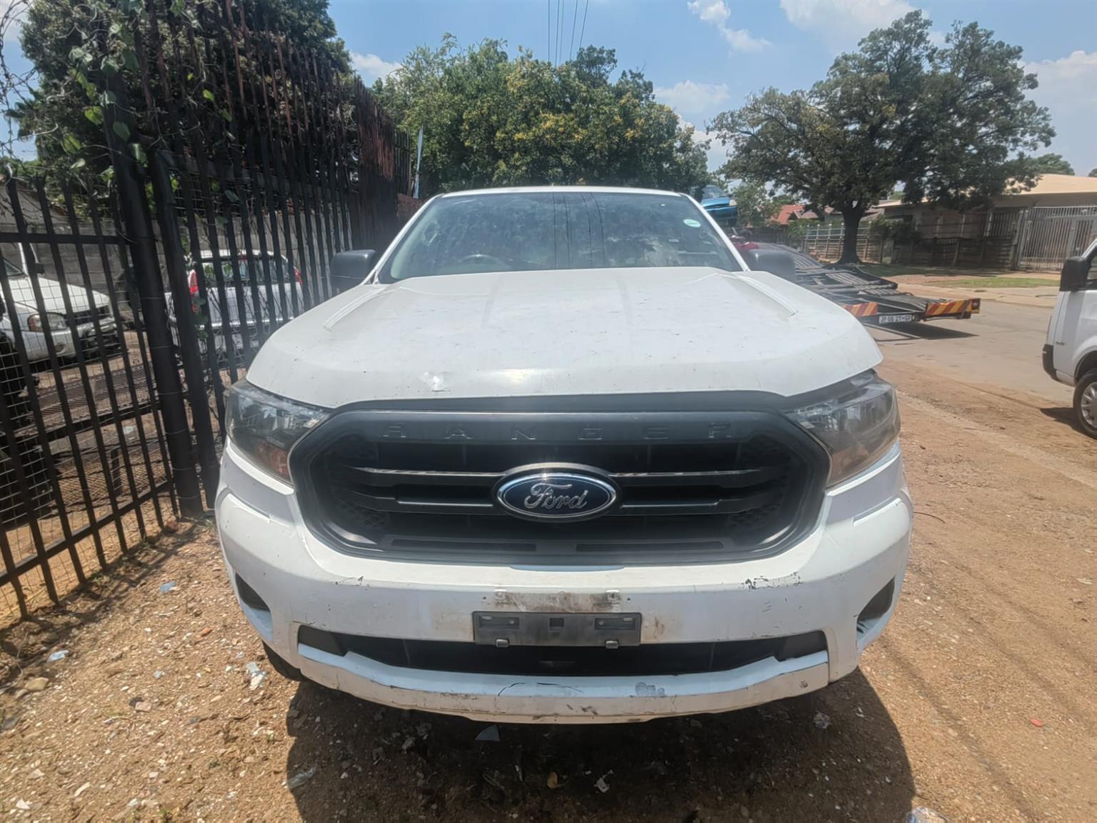Ford Ranger XL 2.2 TDCI 2020 diesel automatic stripping for spares