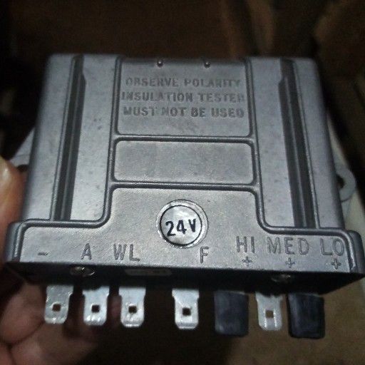 Insulation tester
