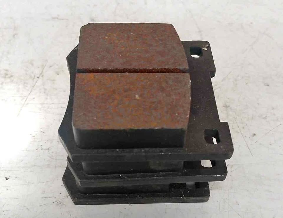Toyota Corolla 1.6 SR5 Coupe 1975-1980 D105 front brake pads - Private Seller