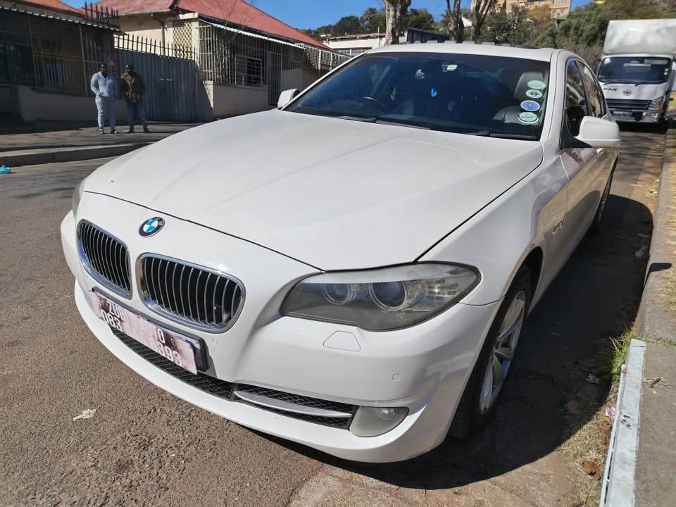 2011 BMW 520d f10 sedan Automatic