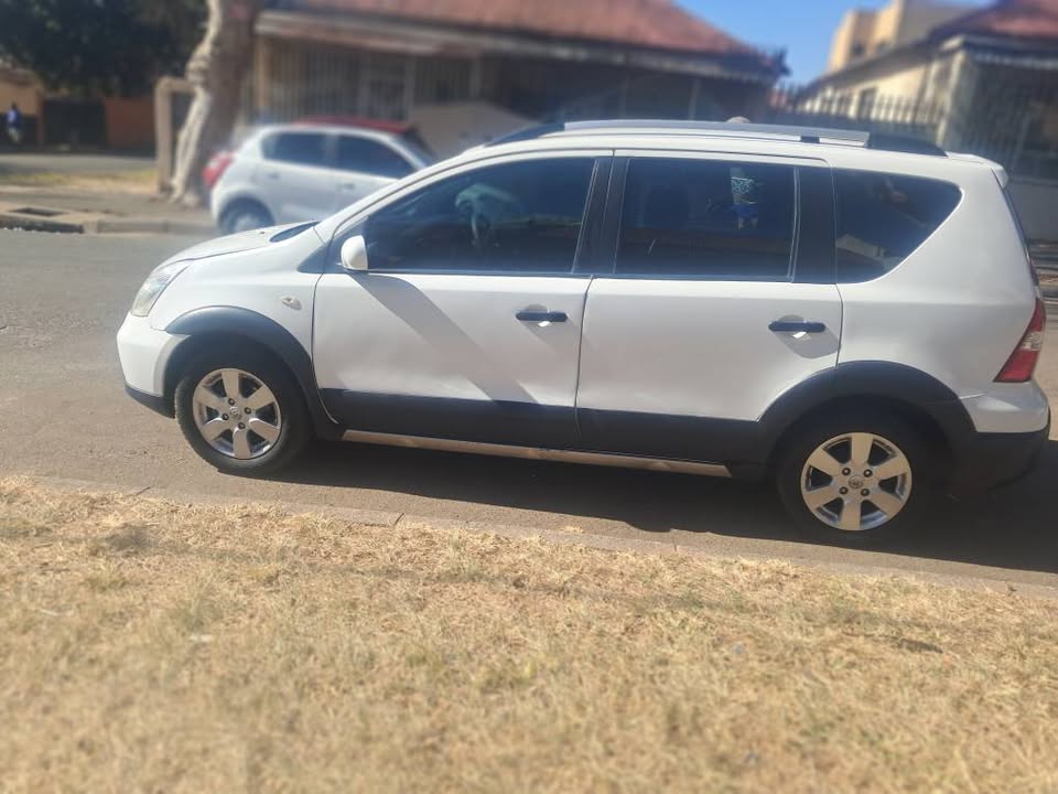 Nissan Livina Xgear 1.6