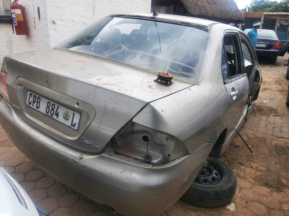Mitsubishi Lancer 1.6 2004 stripping for spares - Private Seller