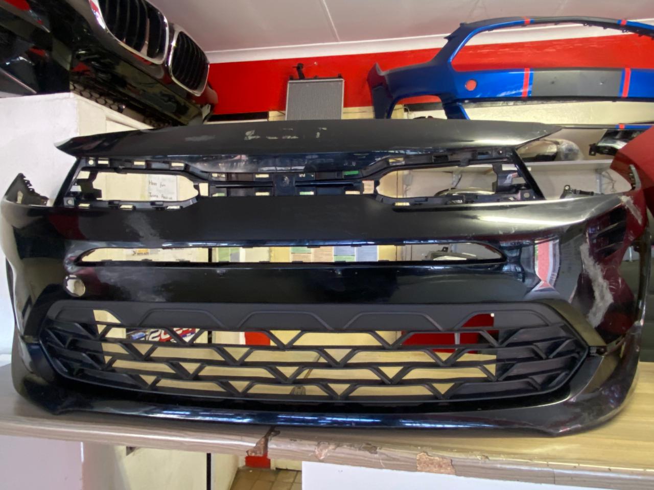 2022 KIA RIO FRONT BUMPER AND BOTTM GRILL AVAILABLE FOR SALE - Private Seller