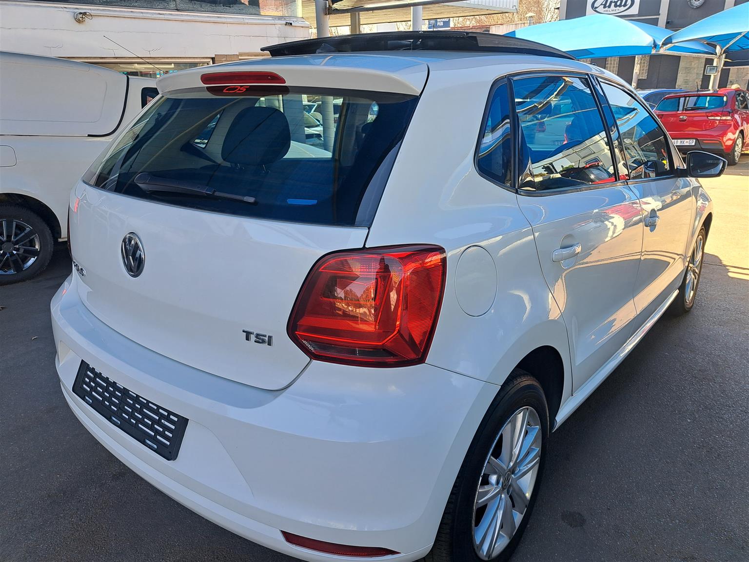 PRE OWNED TSI SUNROOF