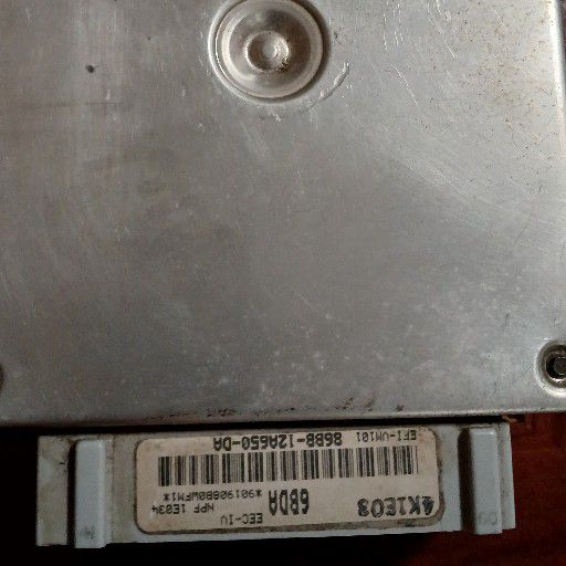 Ford sipphire 2.0 GLi computer box