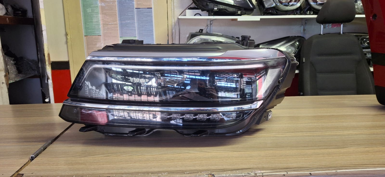 2019 VW TIGUAN LED HEADLIGHT LEFTSIE AVAILABLE FOR SALE - Private Seller 2019 VW TIGUAN LED HEADLIGHT LEFTSIE AVAILABLE FOR SALE - Private Seller