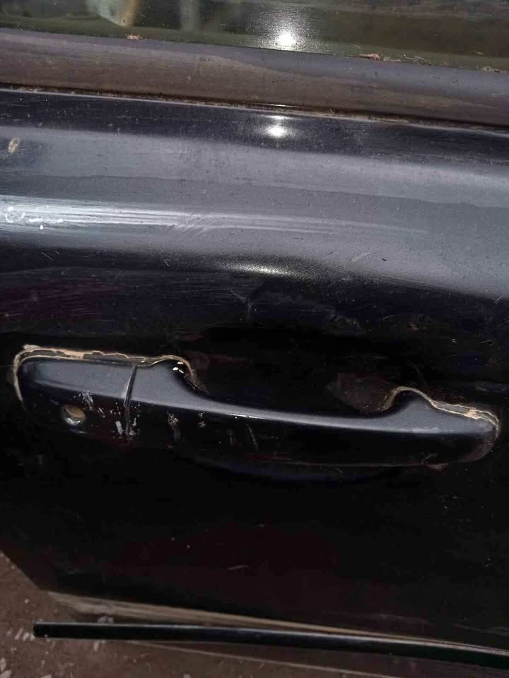Volvo S40 right front door handle