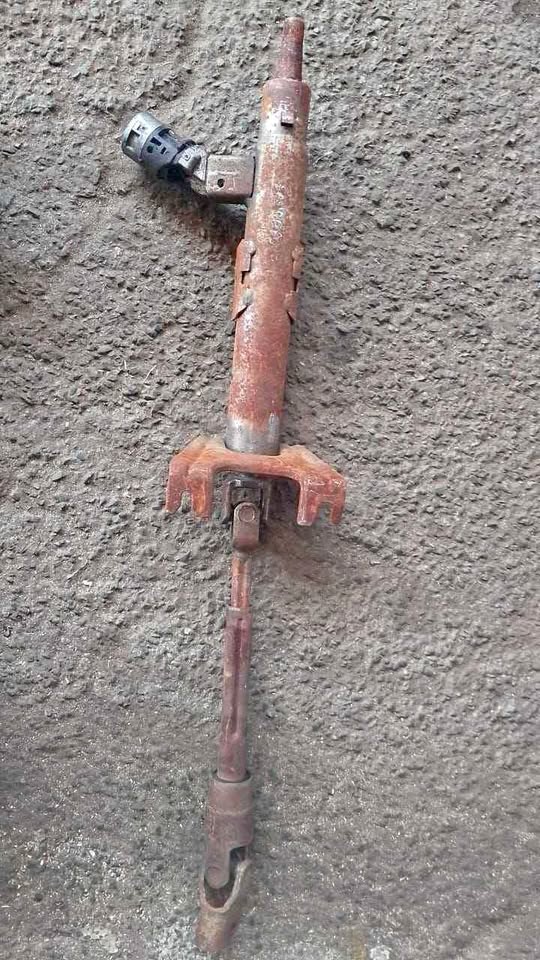 Renault Sandero 2016 steering column