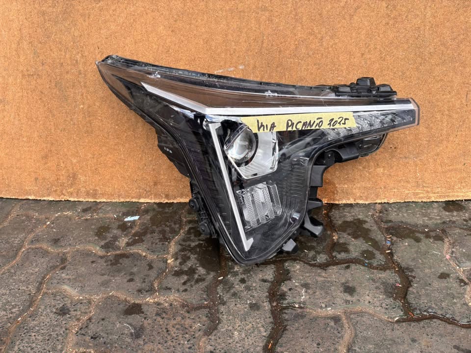 2025 Kia Picanto Headlight - Private Seller 2025 Kia Picanto Headlight - Private Seller
