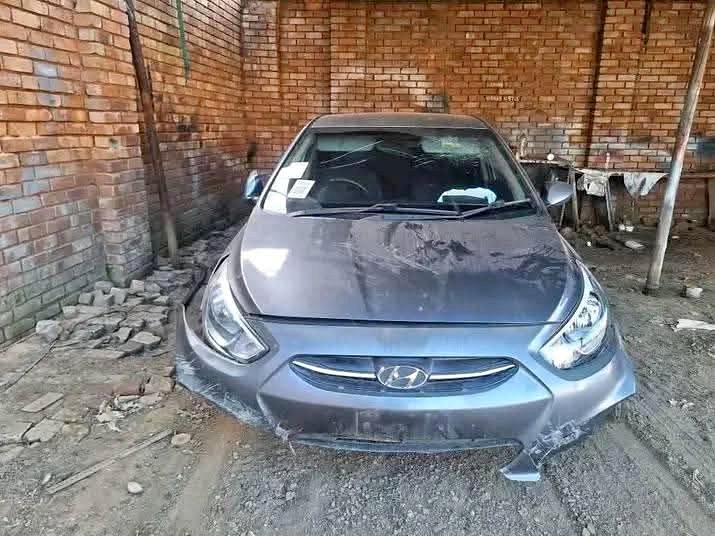 2017 HYUNDAI ACCENT 1.6 AUTOMATIC STRIPPING FOR PARTS - Private Seller 2017 HYUNDAI ACCENT 1.6 AUTOMATIC STRIPPING FOR PARTS - Private Seller