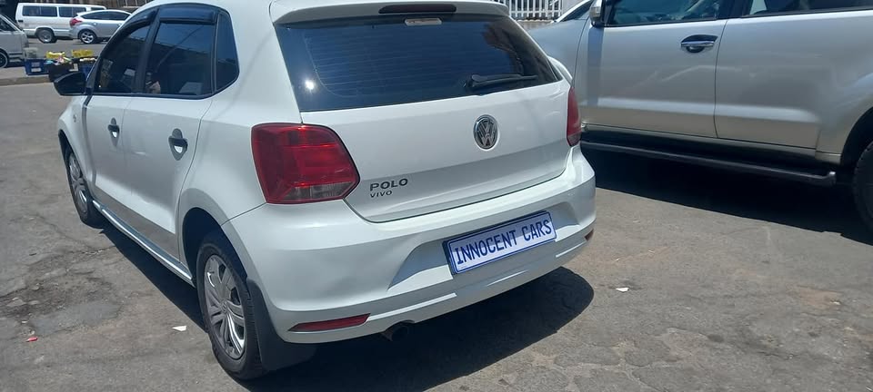 2018 VW POLO VIVO 1.4 PETROL, MANUAL TRANSMISSION, WHITE COLOUR, MILEAGE 84000KM