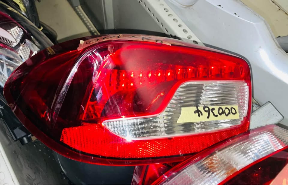 Renault KWID taillight 2017 - Private Seller Renault KWID taillight 2017 - Private Seller