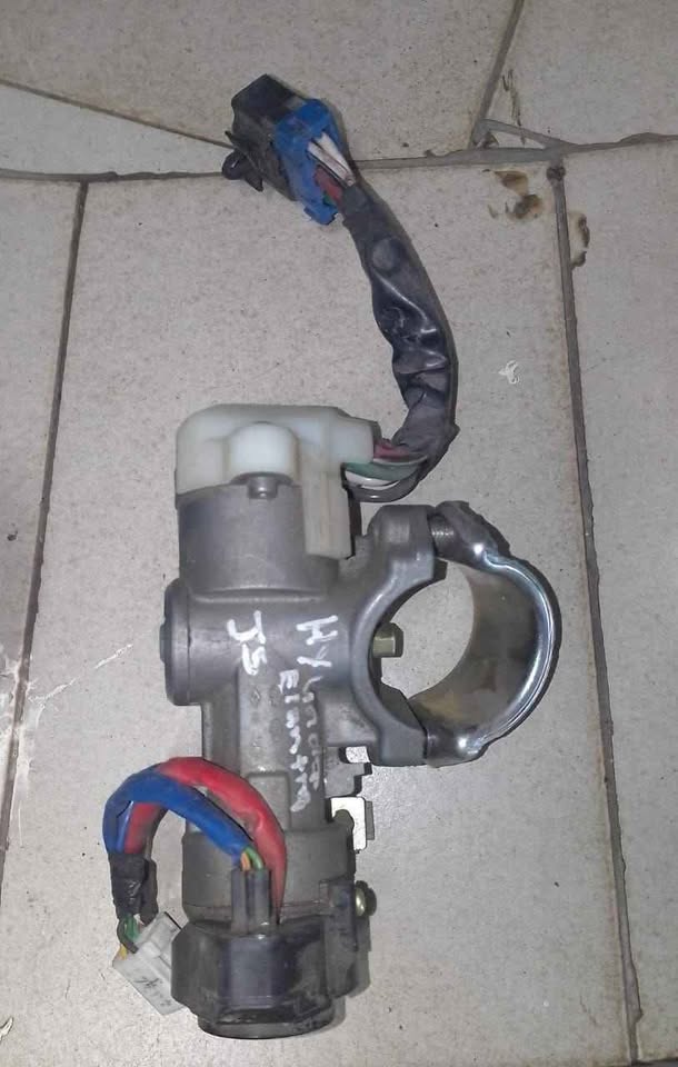 Hyundai Elantra j5 ignition - Private Seller Hyundai Elantra j5 ignition - Private Seller