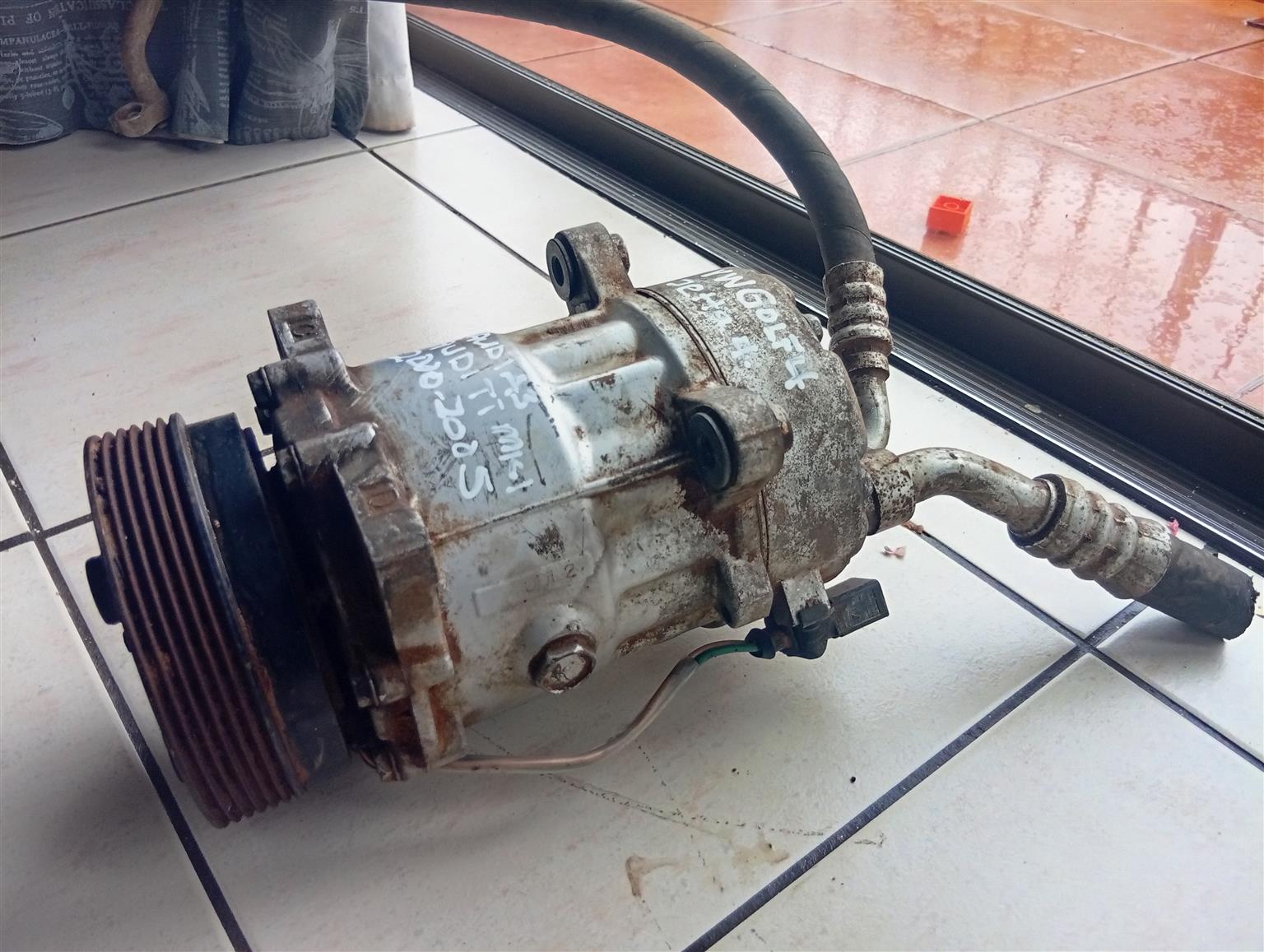 VW golf 4 Jetta 4 Audi A4 b6 Audi TT b6 AC Aircon pump - Private Seller