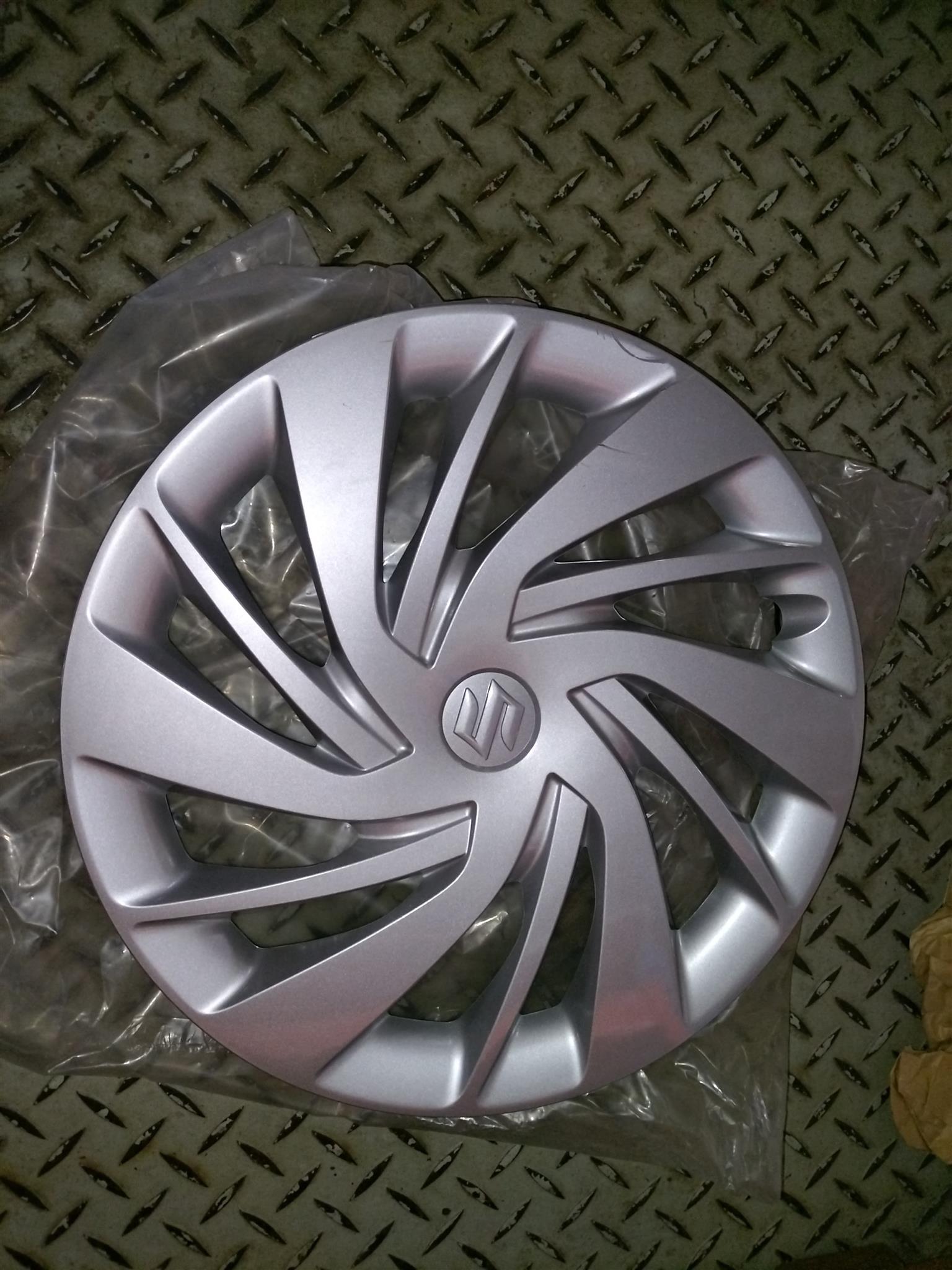 Suzuki alto wheel cap for sale brand new - Private Seller