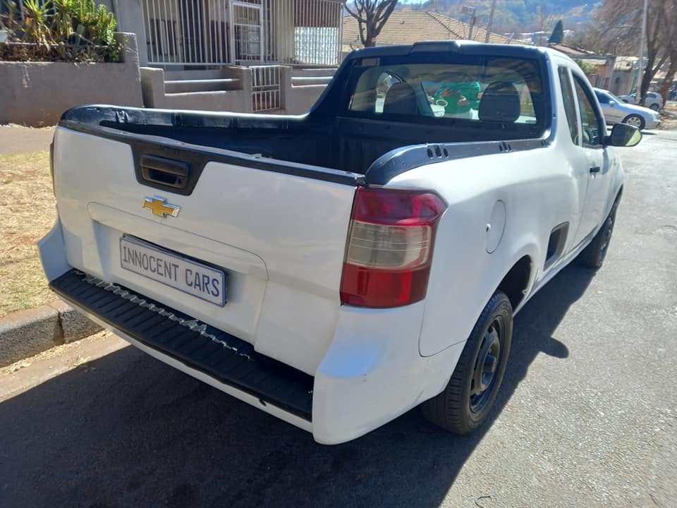 2017 CHEVROLET UTILITY BAKKIE 1.4 PETROL, MANUAL, WHITE COLOR, MILEAGE 35000KMS