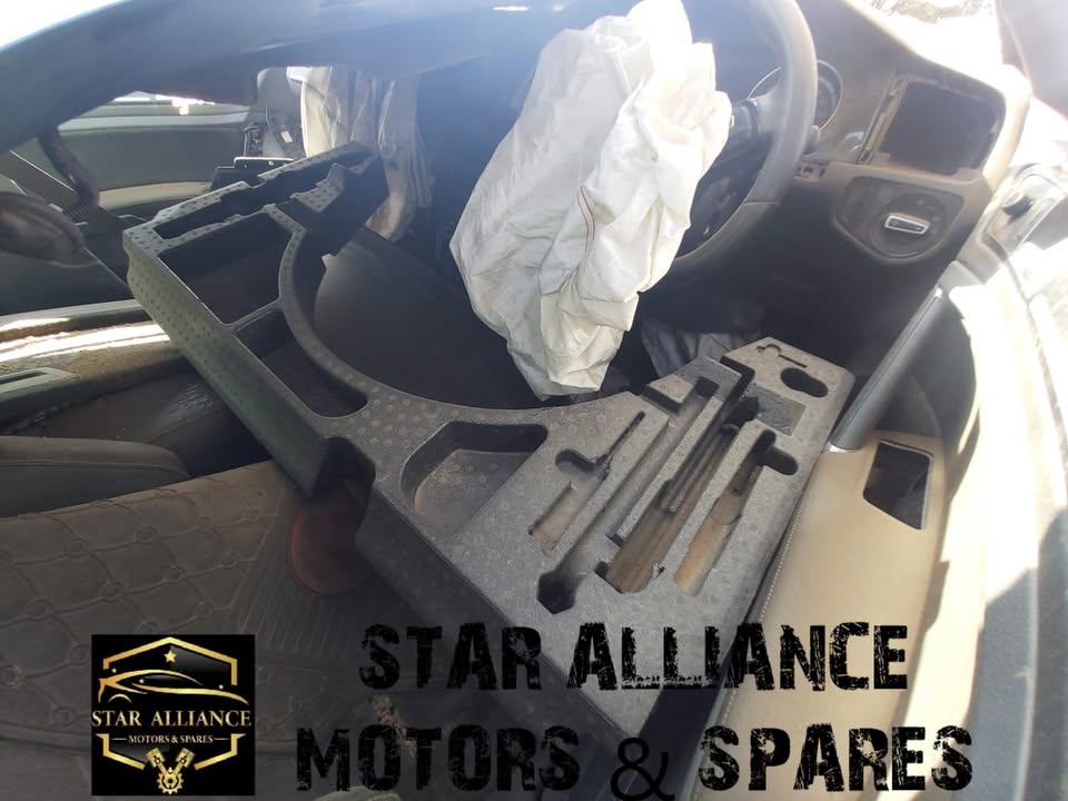 VW GOLF 7 R STRIPPING FOR SPARES - Private Seller VW GOLF 7 R STRIPPING FOR SPARES - Private Seller