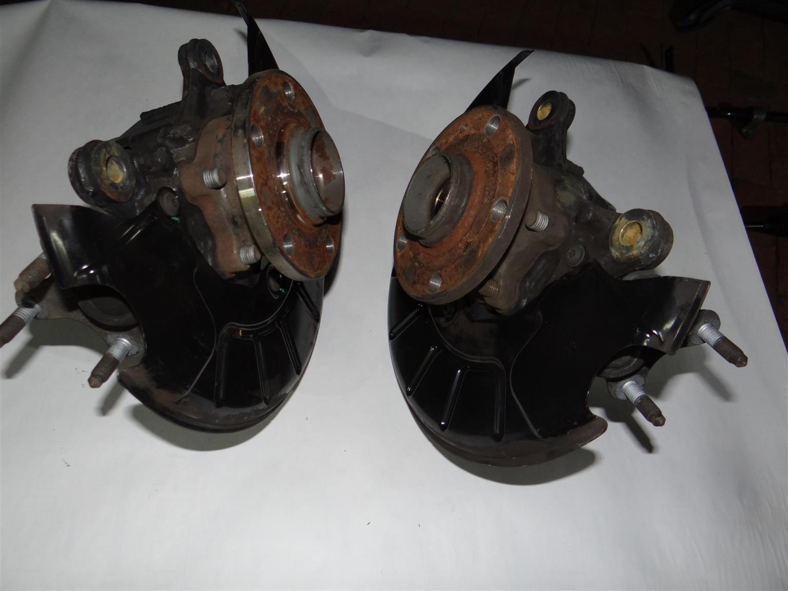 VW / Audi - wheel hub / assembly / wheel bearings – Front