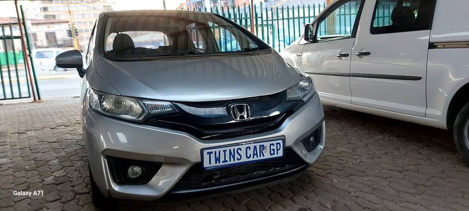 Honda Jazz 1.5 ivtec Automatic petrol