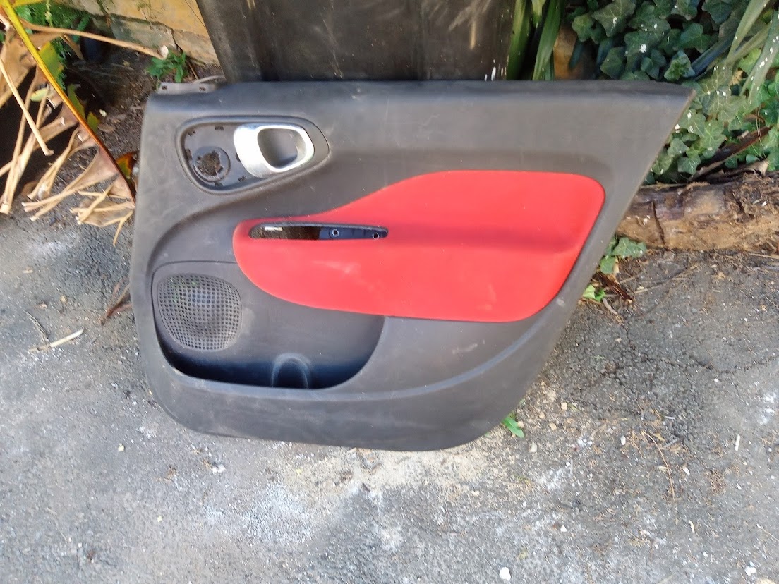 Fiat 500L R/F Door Panel Fiat 500L R/F Door Panel