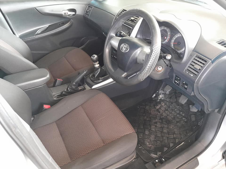 TOYOTA COROLLA QUEST 1.6 MANUAL