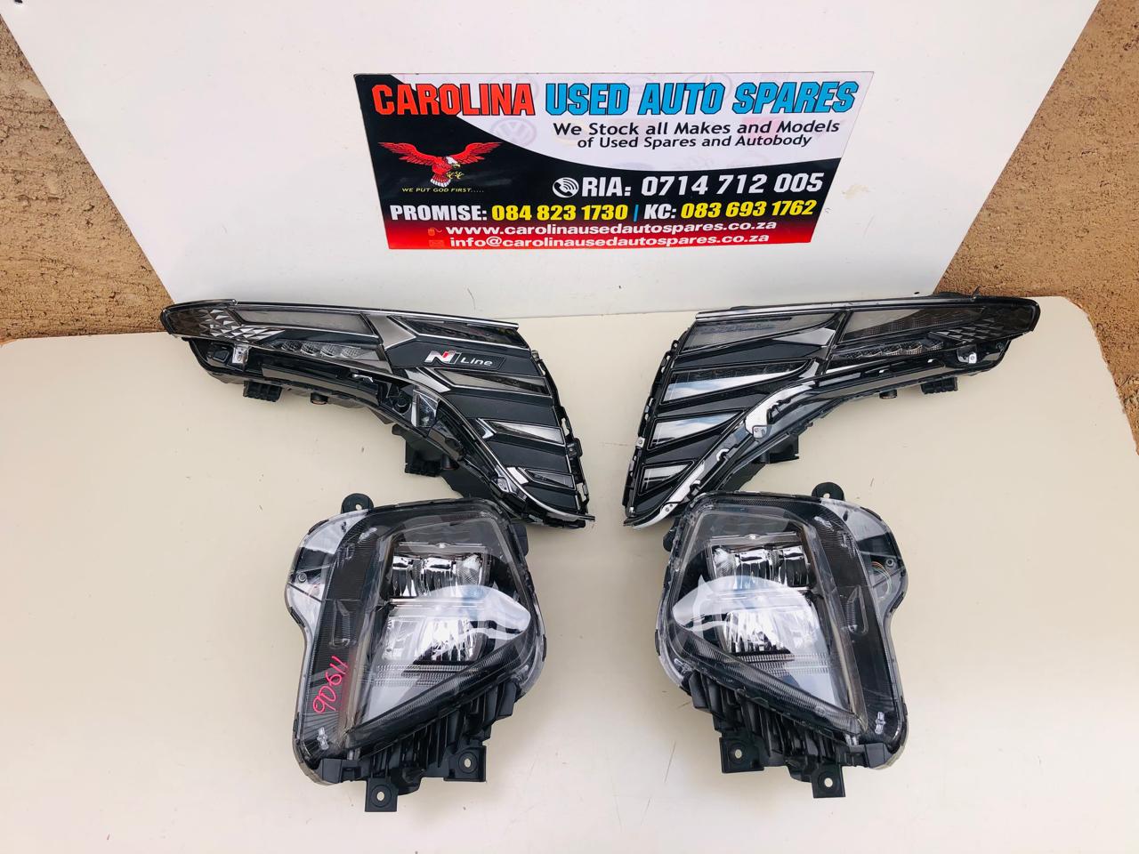 Hyundai Tucson left and right side headlight and daylight running light - Private Seller Hyundai Tucson left and right side headlight and daylight running light - Private Seller