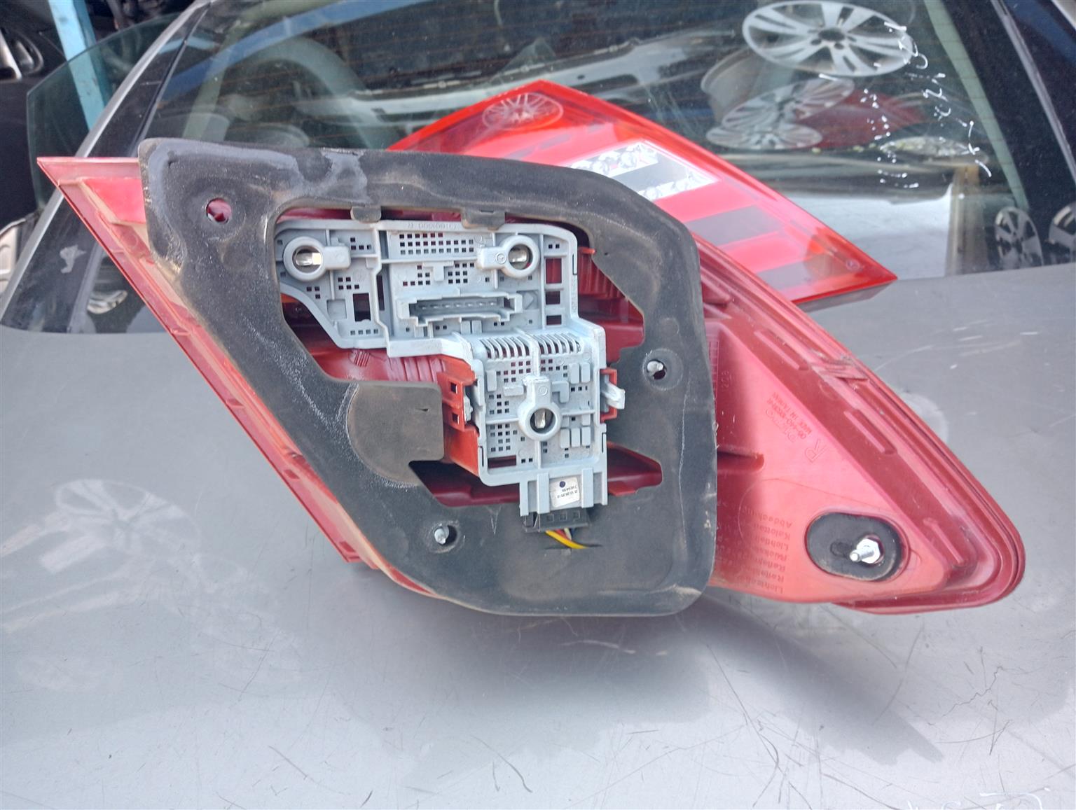 MERCEDES BENZ W204 TAILLIGHTS LED FULL - Private Seller MERCEDES BENZ W204 TAILLIGHTS LED FULL - Private Seller