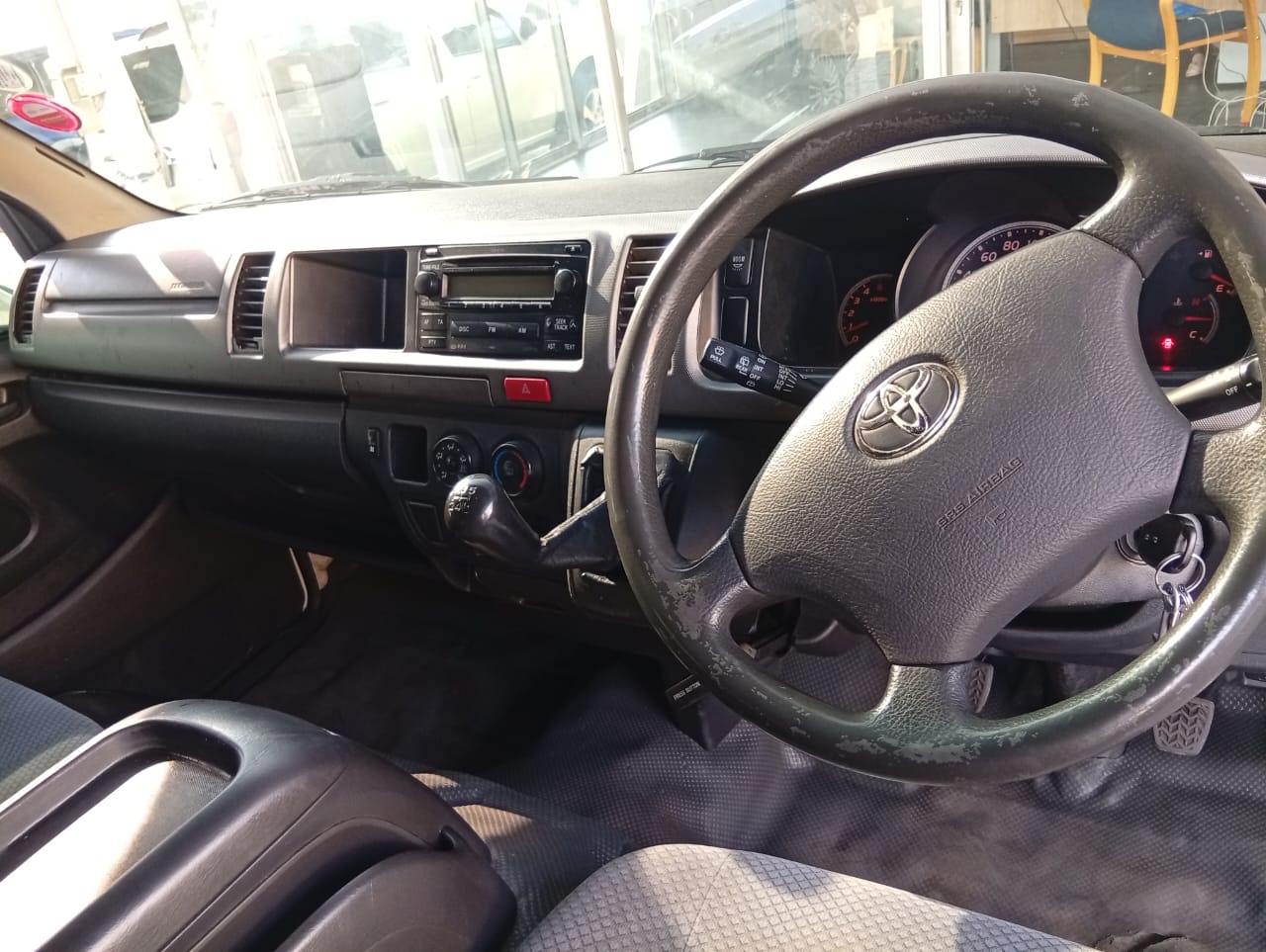 Used 2014 Toyota Quantum 2.5D-4D GL 10-seater bus - Private Seller Used 2014 Toyota Quantum 2.5D-4D GL 10-seater bus - Private Seller