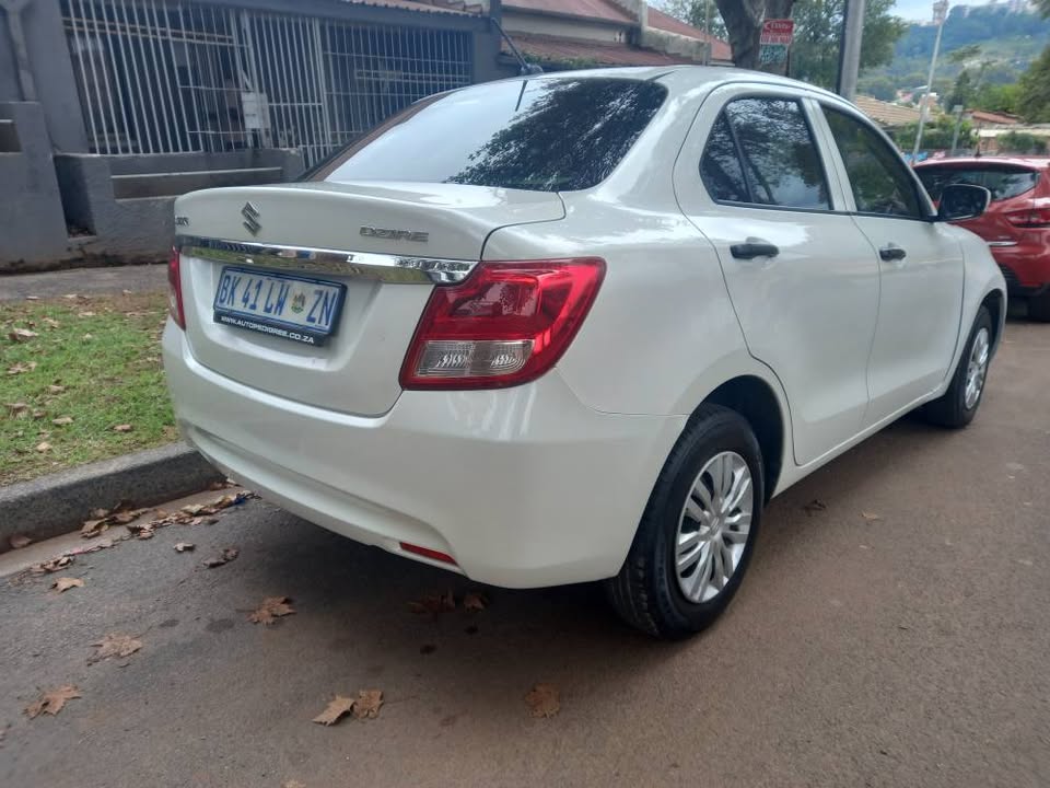 2022 SUZUKI DZIRE 1.2 PETROL, MANUAL, WHITE, 66000KMS, Service book.
