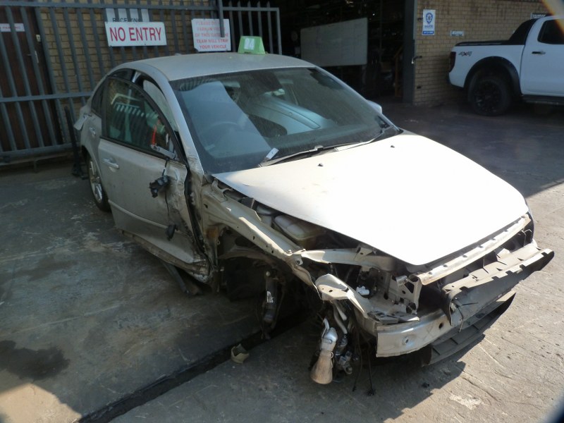 Volvo S40 2.4i AT Silver - 2007 STRIPPING FOR SPARES - Private Seller Volvo S40 2.4i AT Silver - 2007 STRIPPING FOR SPARES - Private Seller