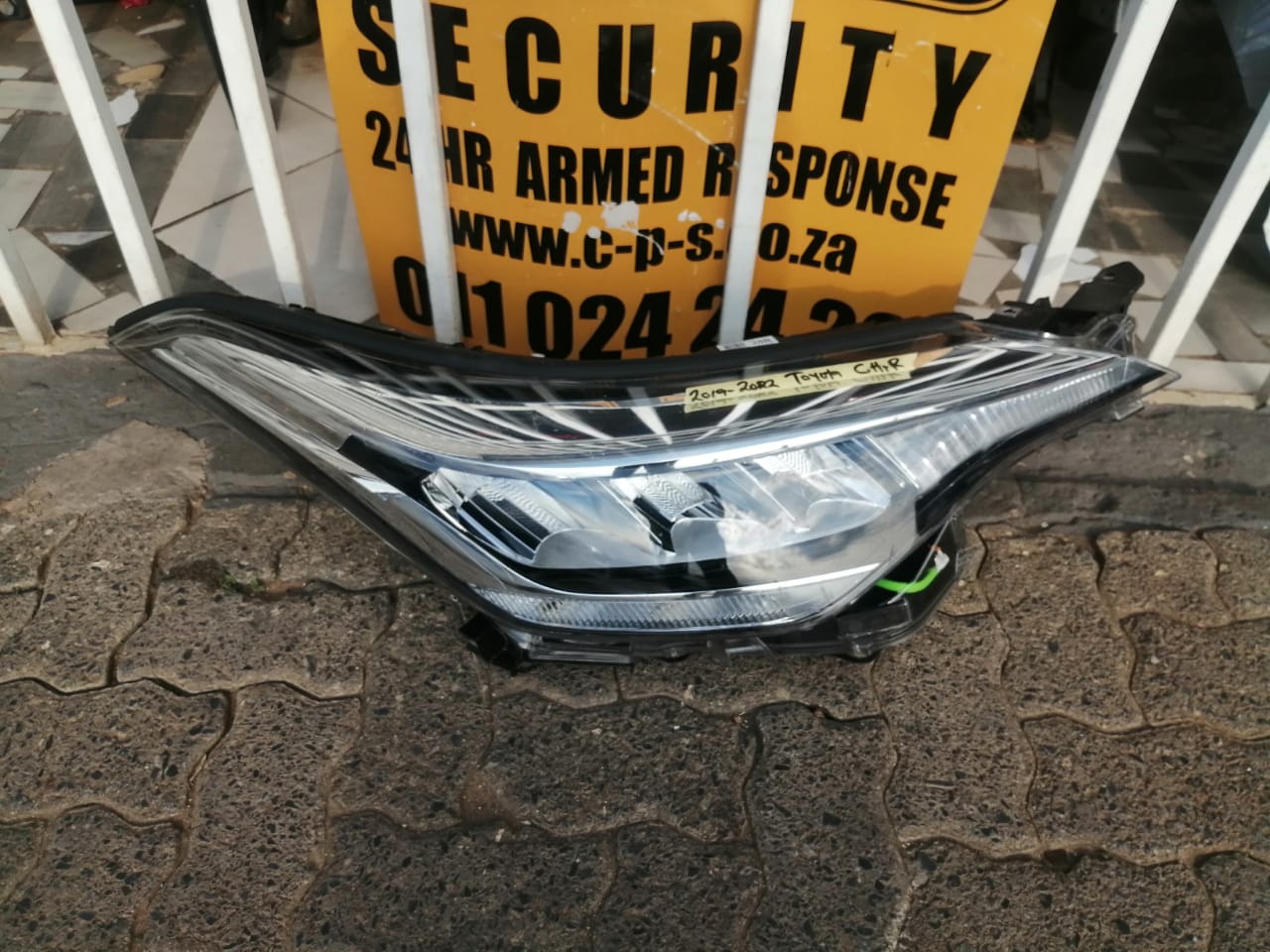 TOYOTA CH-R HEADLIGHT 2019 TO 2022 MODEL - Private Seller