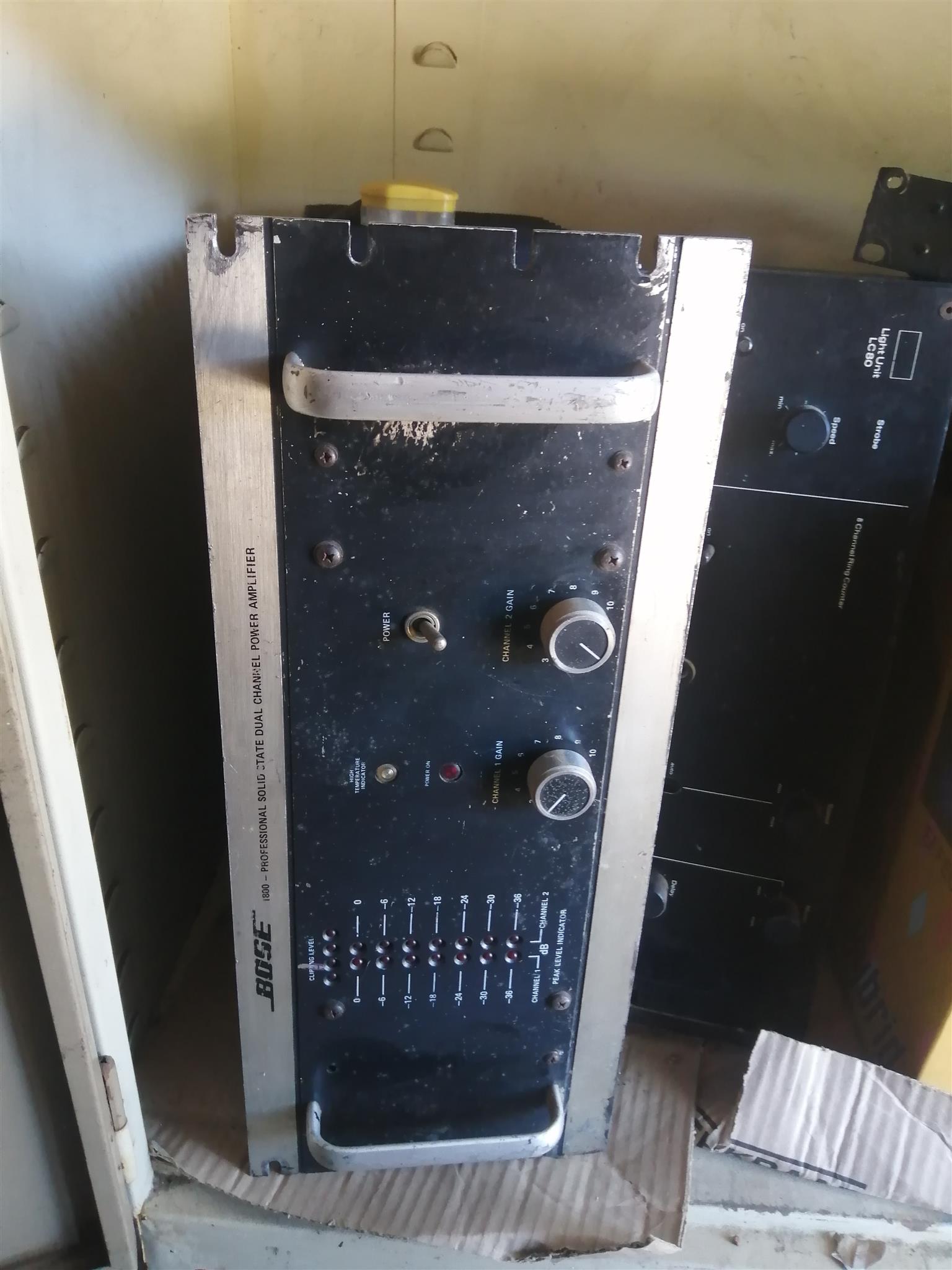 Bose 1800 Professional amplifier