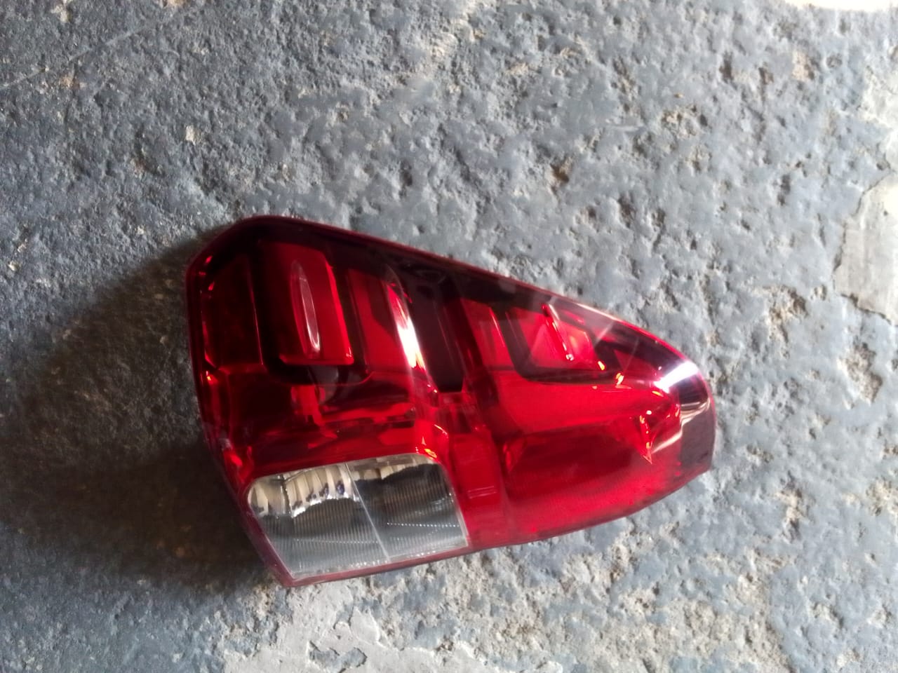 (2016-2020) TOYOTA HILUX GD6 RIGHT SIDE REAR TAILIGHT FOR SALE - Private Seller