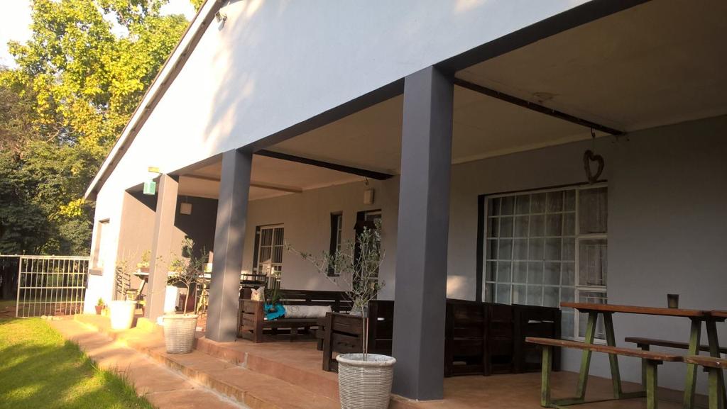 3 Bedroom 2 Bathroom House For Rent Tierpoort Pretoria East Junk Mail