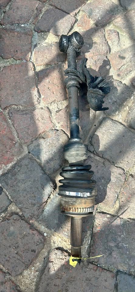 KIA Rio Left CV Shaft For Sale - Private Seller