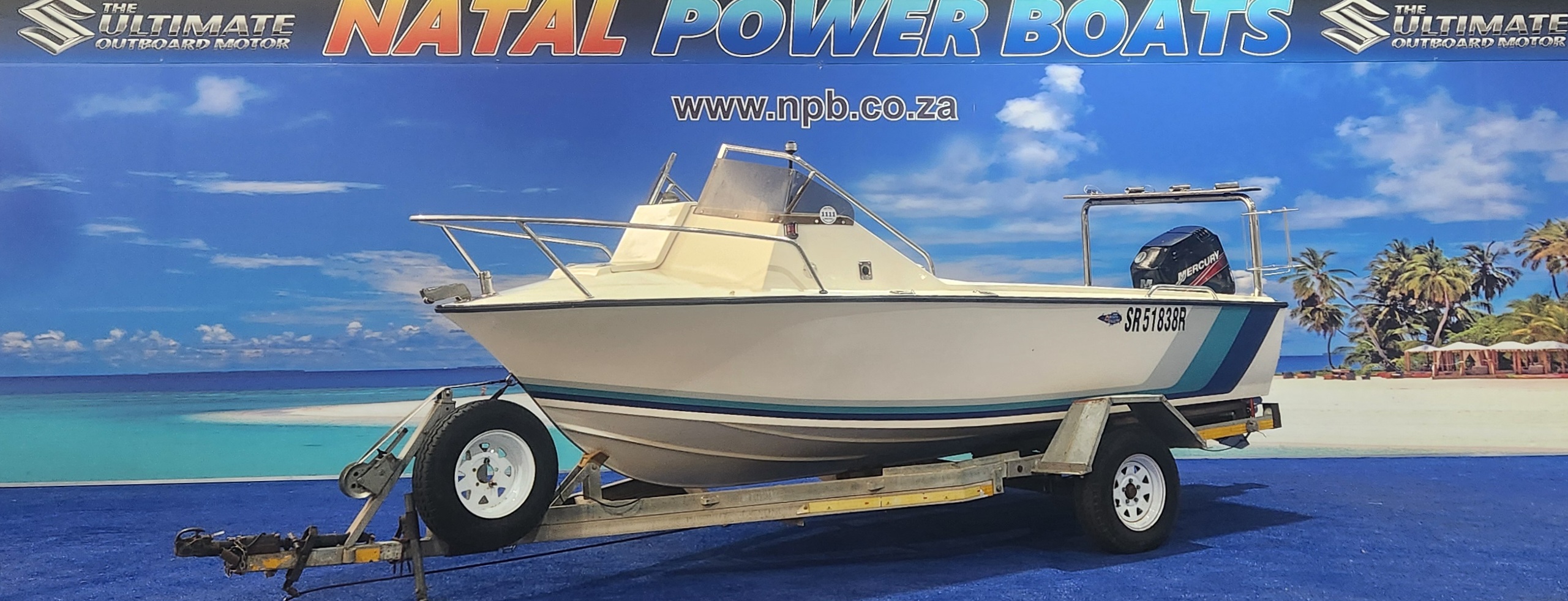 DORADO 16.6 ON TRAILER 90 HP MERCURY TRIM