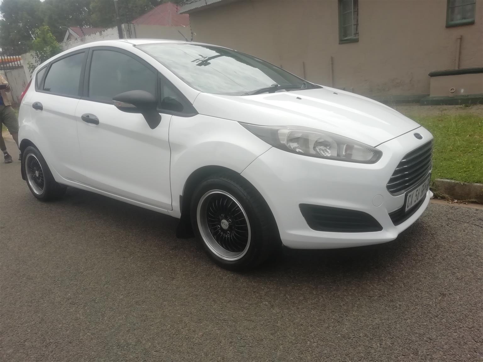 Used 2014 Ford Fiesta 1.4i 5-door - Private Seller
