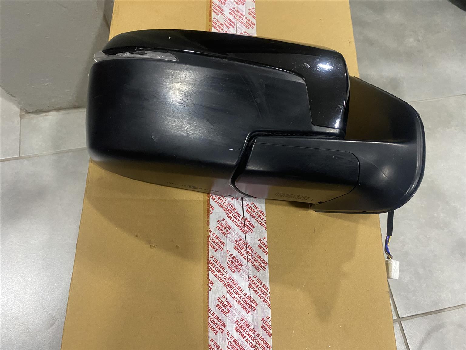 2024 ISUZU D-MAX DOUBLE CAB ELECTRONIC AUTO-FOLD DOOR MIRROR RIGHT SIDE FOR SALE - Private Seller