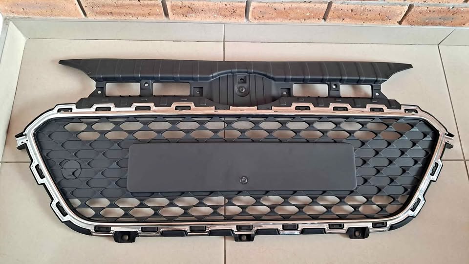 HYUNDAI i20 2016 ON BRAND NEW LOWER CENTER GRILLES FORSALE - Private Seller HYUNDAI i20 2016 ON BRAND NEW LOWER CENTER GRILLES FORSALE - Private Seller