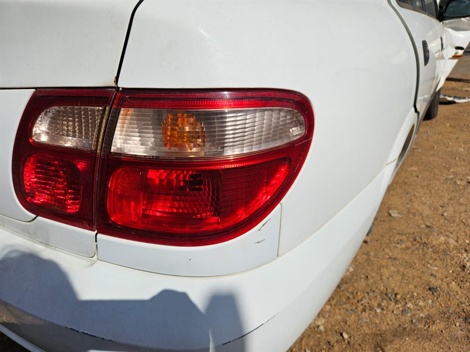 2005 Nissan Almera 1.6 Tail Lights – Great Condition!