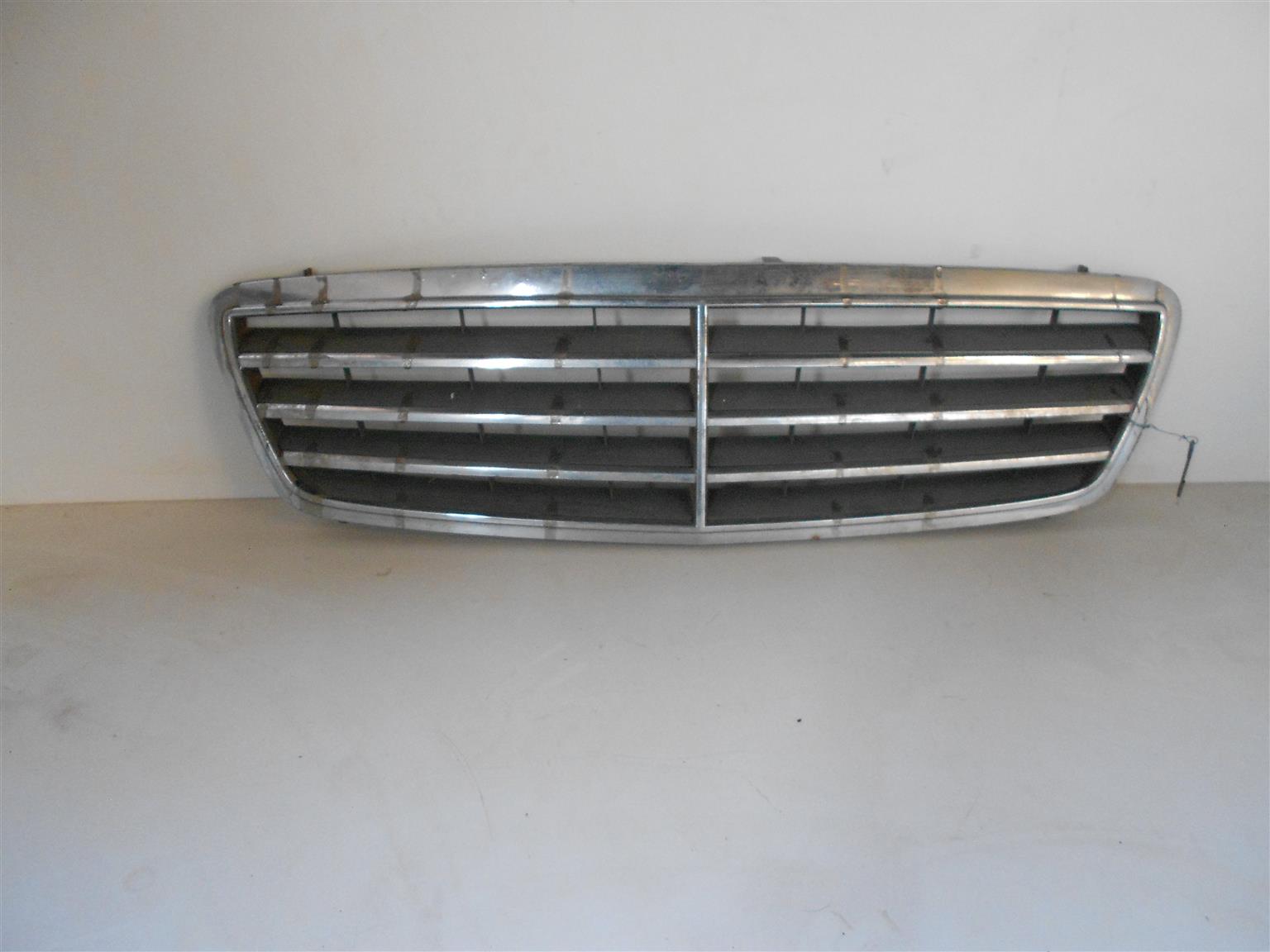 Mercedes S class W220 grill - Private Seller Mercedes S class W220 grill - Private Seller