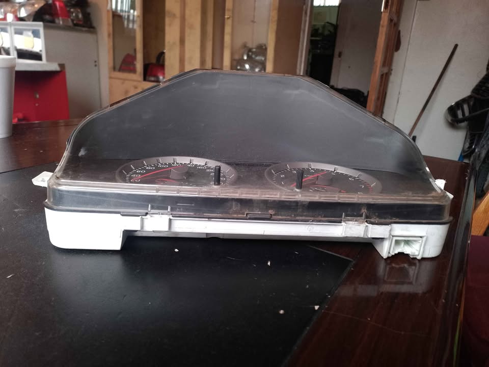 VOLVO S40/V50 2005 CLUSTER FOR SALE - Private Seller VOLVO S40/V50 2005 CLUSTER FOR SALE - Private Seller