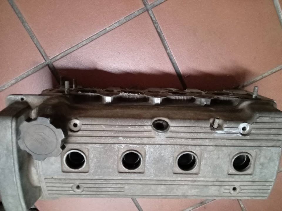 Toyota corolla 160i 4AFE Cylinder Head