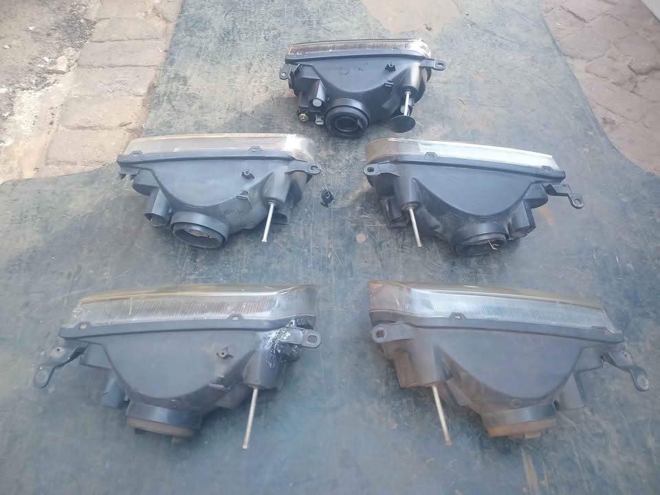 Toyota Tazz headlight for sale @ circle 7 used parts - Private Seller