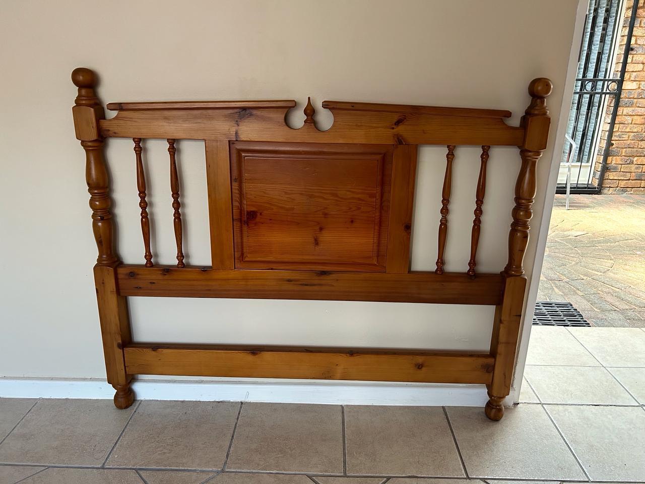 Oragon pine headboard Oragon pine headboard