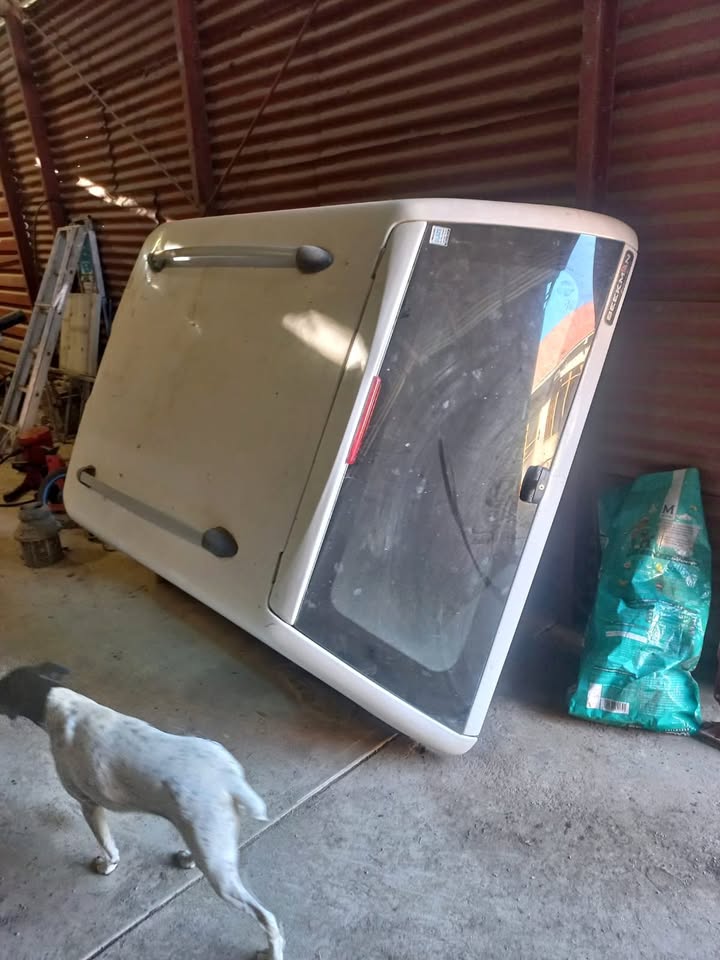 2000 BEEKMAN NISSAN CANOPY (N152) - Private Seller 2000 BEEKMAN NISSAN CANOPY (N152) - Private Seller