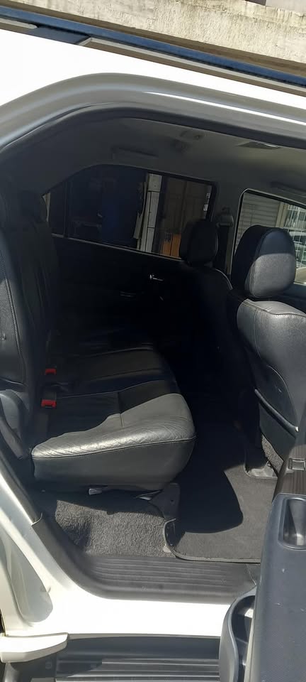 2013 TOYOTA FORTUNER 3.0D 4D AUTOMATIC TRANSMISSION.. 4×2. WITH 109000KM