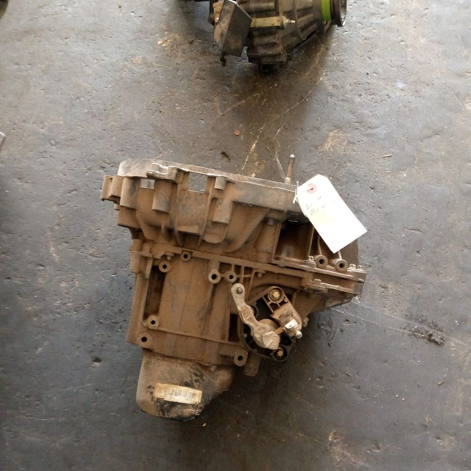 Renault/ Nissan Np200 Petrol 5 Speed Manual Gearbox for Sale - Private Seller Renault/ Nissan Np200 Petrol 5 Speed Manual Gearbox for Sale - Private Seller
