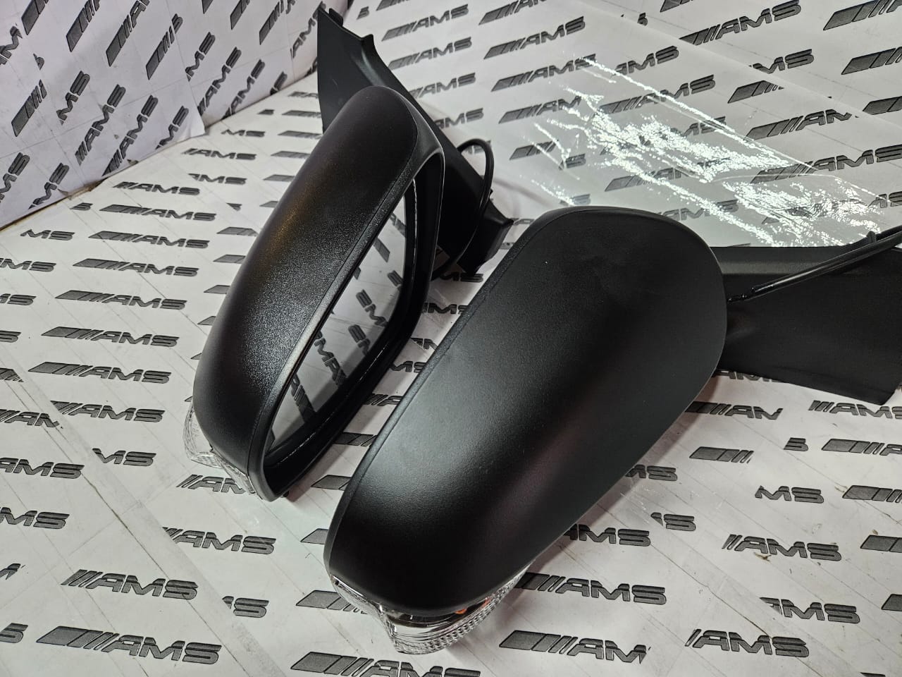 New Toyota Yaris HBK Manual Door Mirror - Private Seller